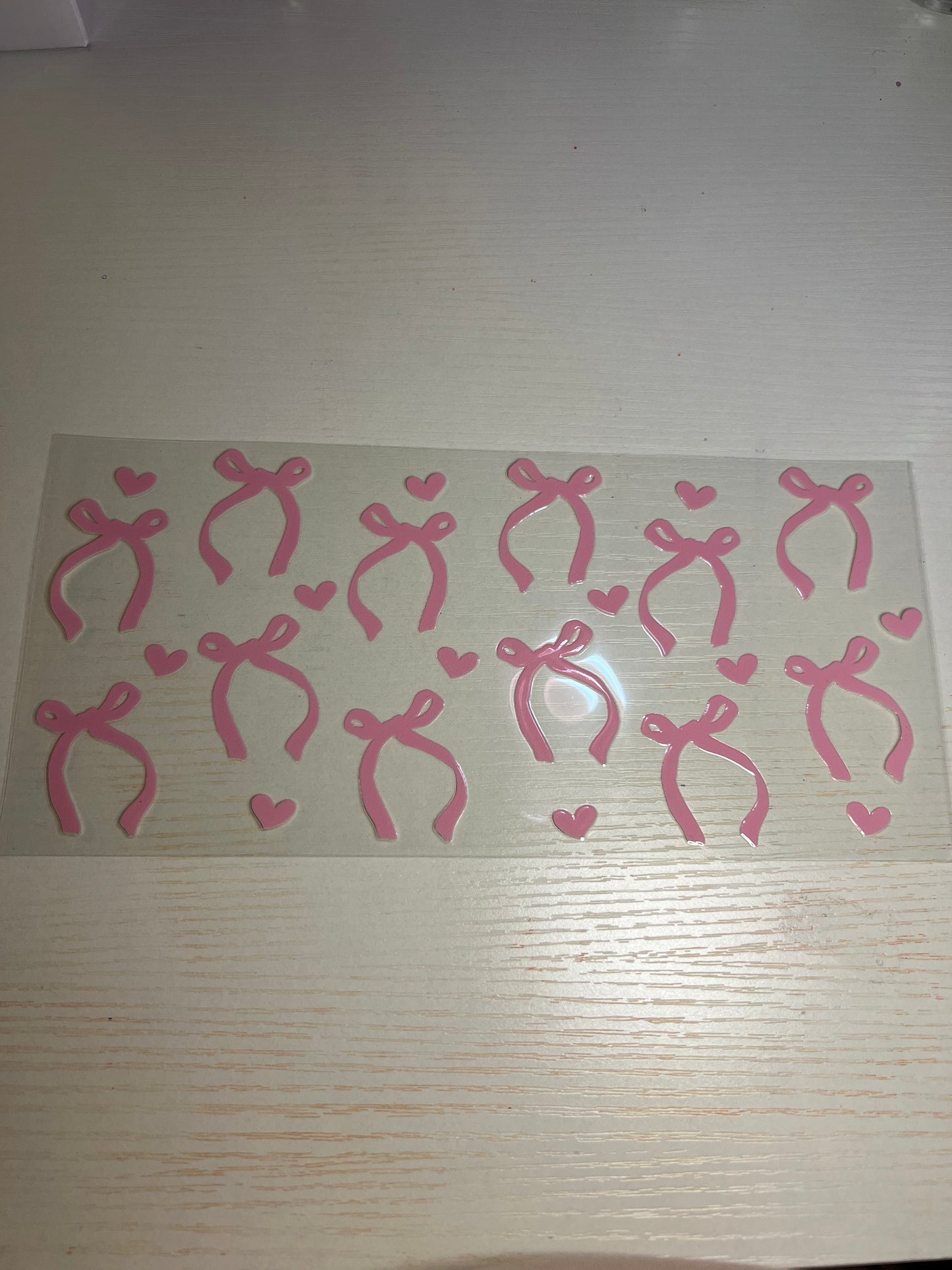 Pink bows heart